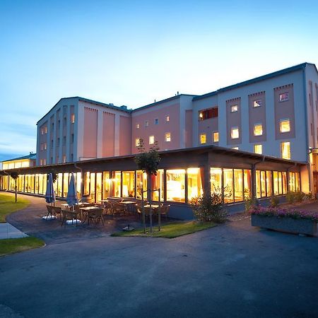 Jufa Hotel Weinviertel - Eselsmuehle Зеефельд Экстерьер фото
