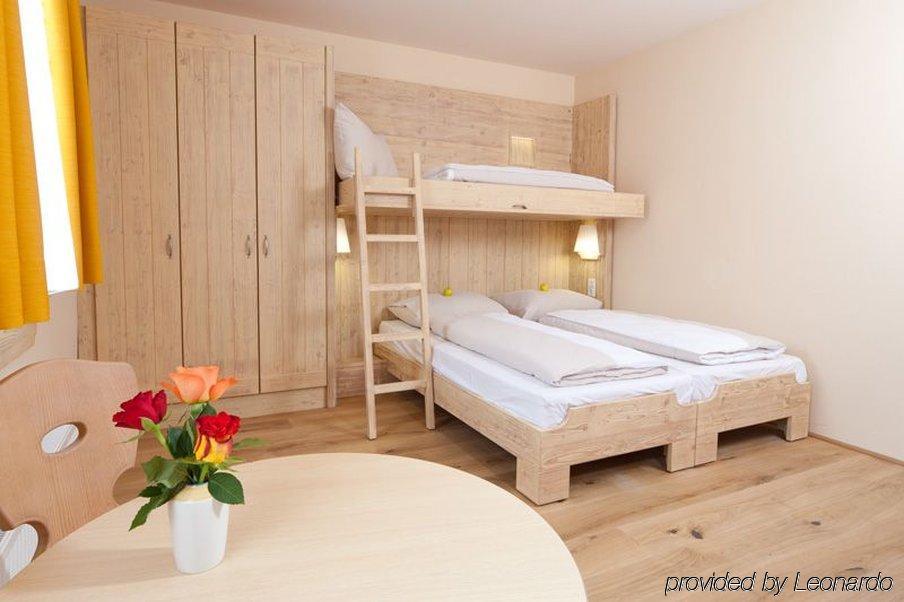 Jufa Hotel Weinviertel - Eselsmuehle Зеефельд Номер фото