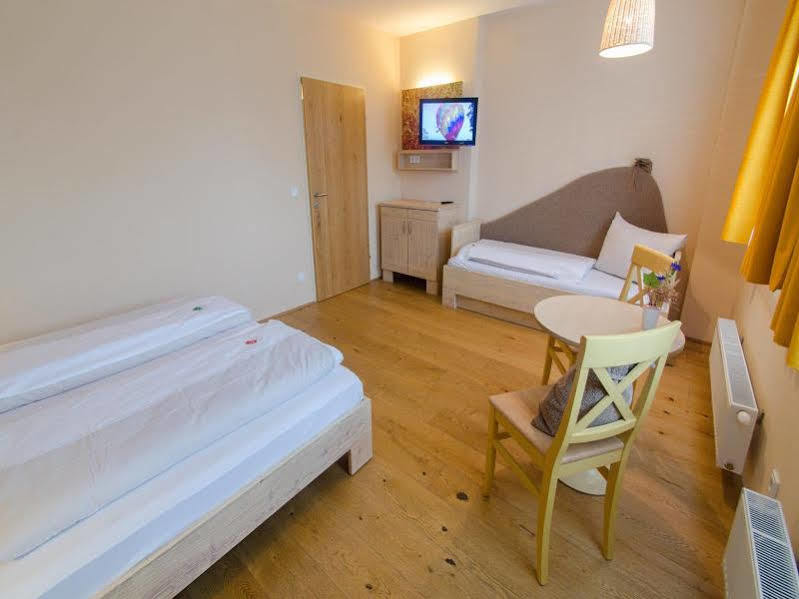 Jufa Hotel Weinviertel - Eselsmuehle Зеефельд Экстерьер фото