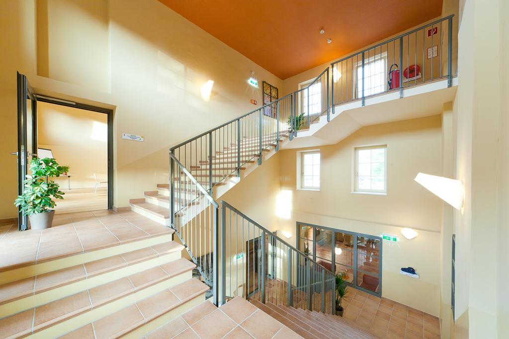 Jufa Hotel Weinviertel - Eselsmuehle Зеефельд Экстерьер фото